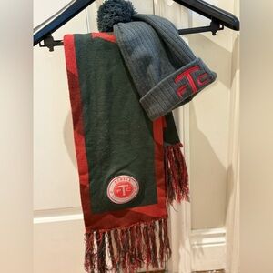TORONTO FOOTBALL CLUB (TFC) grey and red winter hat and scarf set